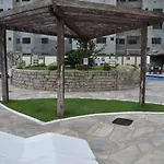 Apartamento Golden Dolphin Supreme - Achei Férias